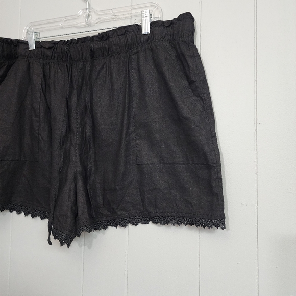 Time And Tru Black Linen Relax Fit Shorts - Picture 3 of 9